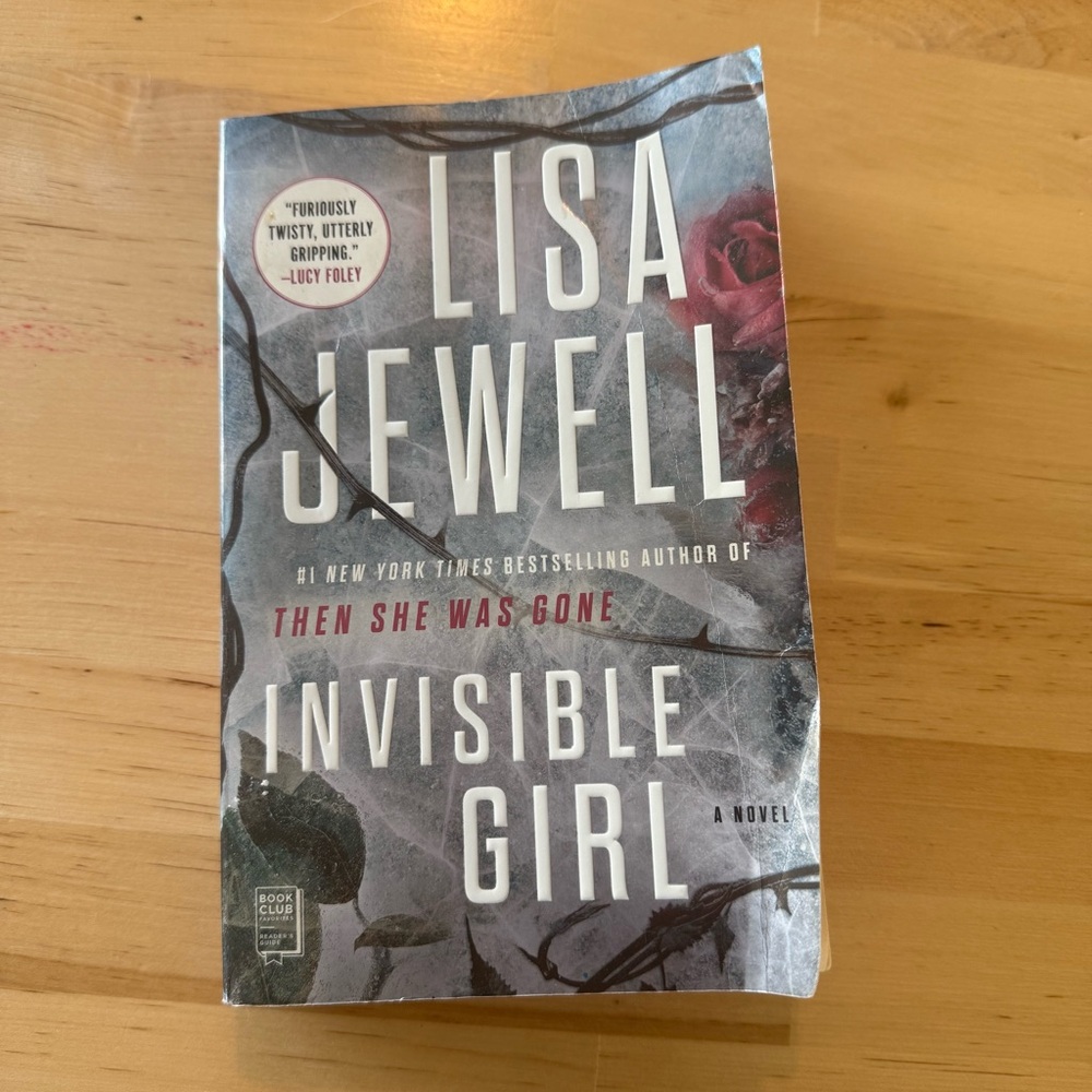 📚BUY 2 GET 1 FREE Invisible‎ Girl by Lisa Jewell